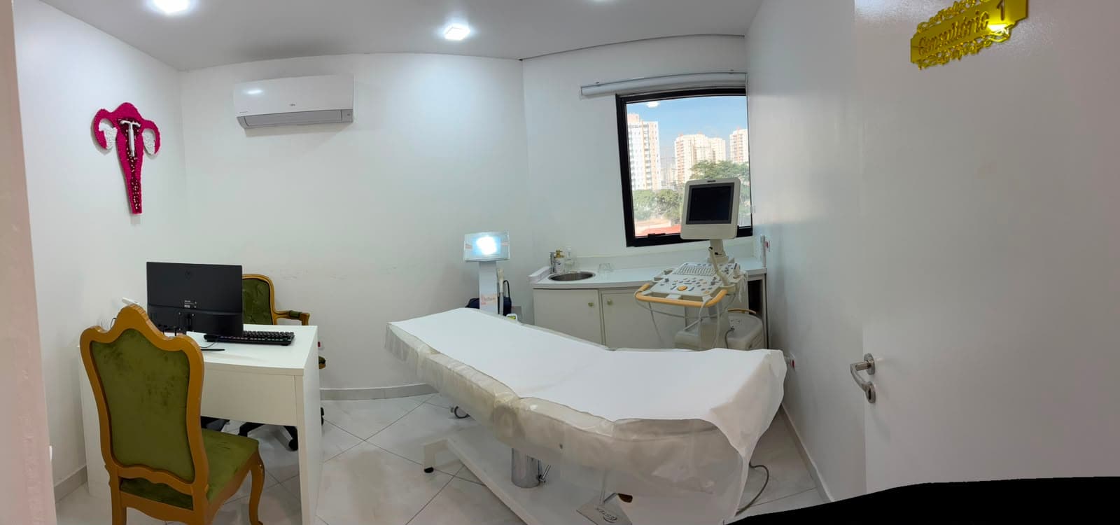 Consultório da clínica Liftam, moderno e discreto